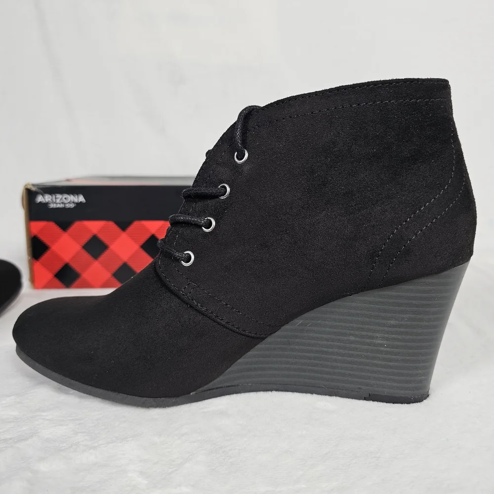 Women's Size 10 Arizona Jean Co. Lawrence Black Memory Foam Wedge Booties